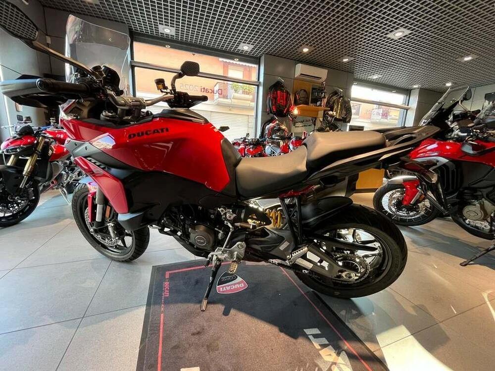Ducati Multistrada V2 S (2025) (5)
