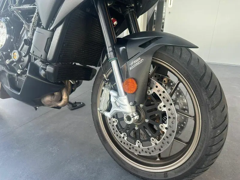 MV Agusta Turismo Veloce 800 Lusso (2021 - 23) (4)
