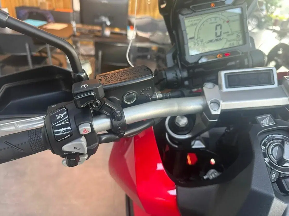 Honda X-ADV 750 (2018 - 20) (11)