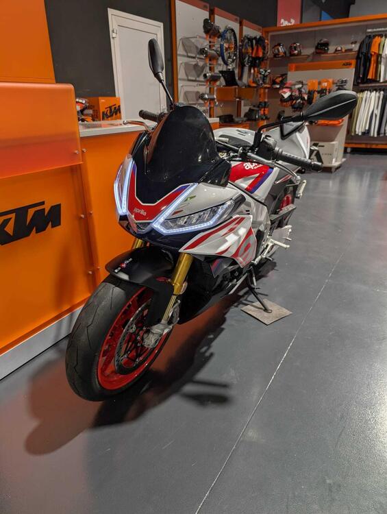 Aprilia Tuono V4 Factory Speed White (2023 - 24) (2)