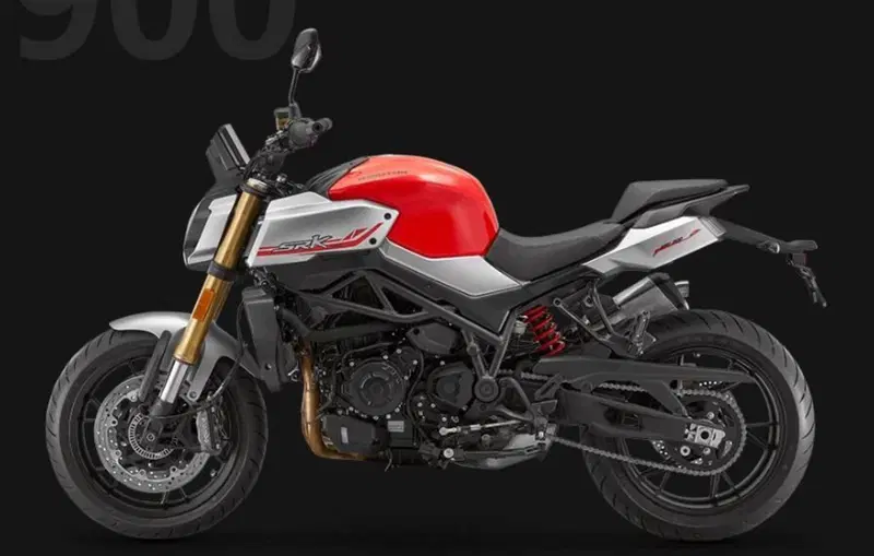 QJ Motor SRK 900 (2025 - 26)