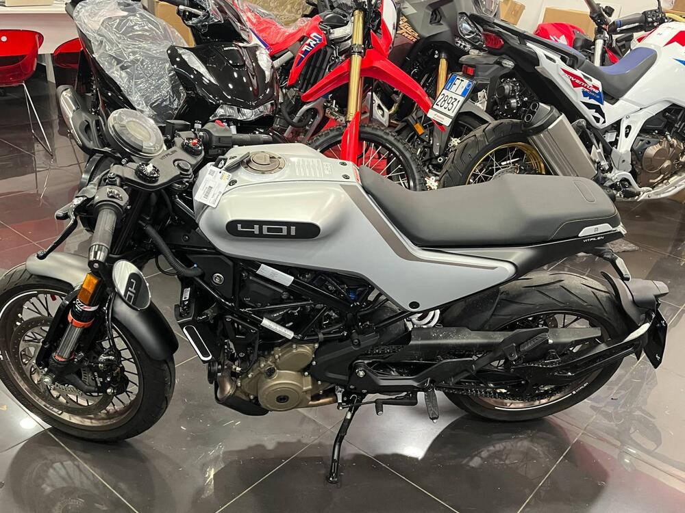 Husqvarna Svartpilen 401 (2021 - 23) (3)