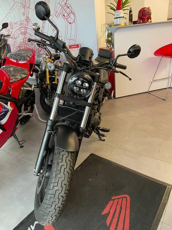 Honda CMX 500 Rebel (2025)