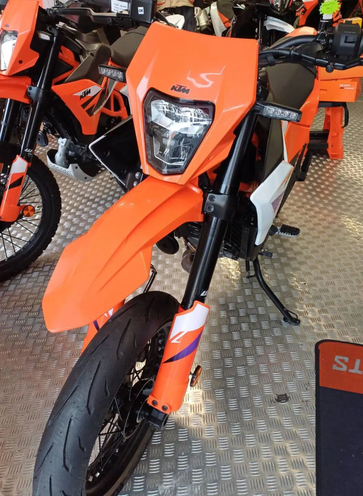 KTM 390 SMC R (2025 - 26) (5)
