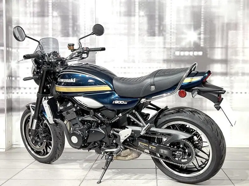 Kawasaki Z 900 RS (2022 - 25) (2)