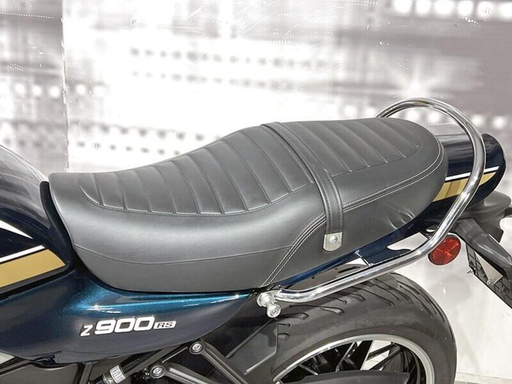 Kawasaki Z 900 RS (2022 - 25) (4)