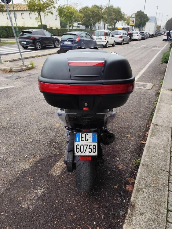 Yamaha T-Max 530 Lux Max ABS (2016 - 17) (4)