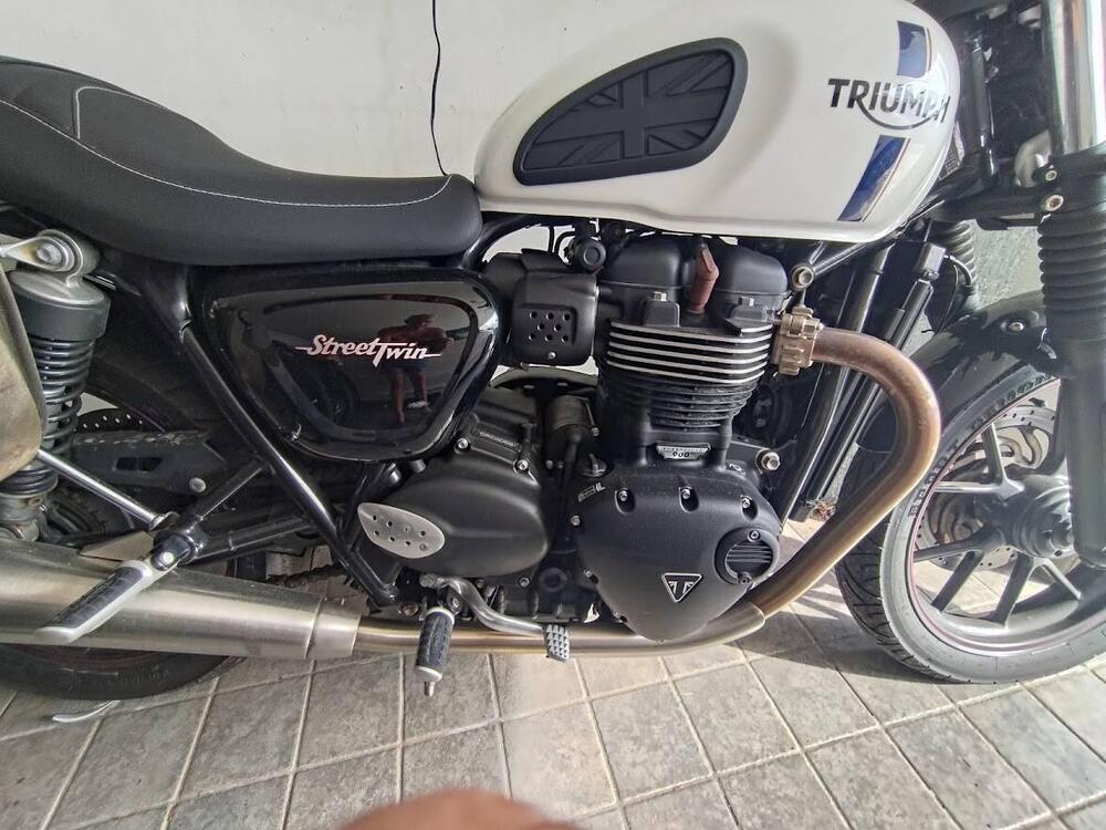 Triumph Street Twin 900 (2017 - 18) (5)