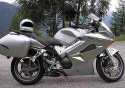 Honda VFR 800 (2002 - 05) usata