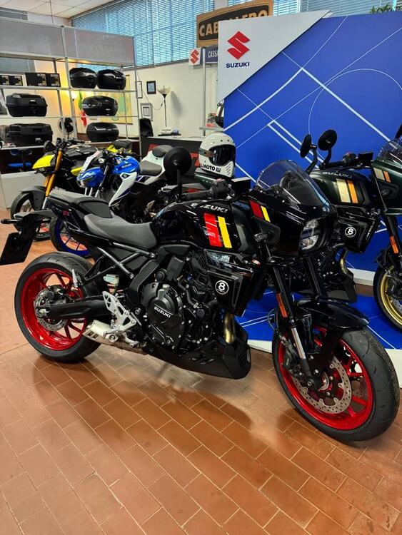 Suzuki GSX-8TT (2025)