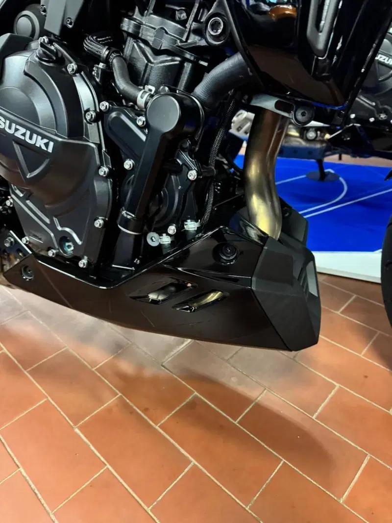 Suzuki GSX-8TT (2025 - 26) (10)