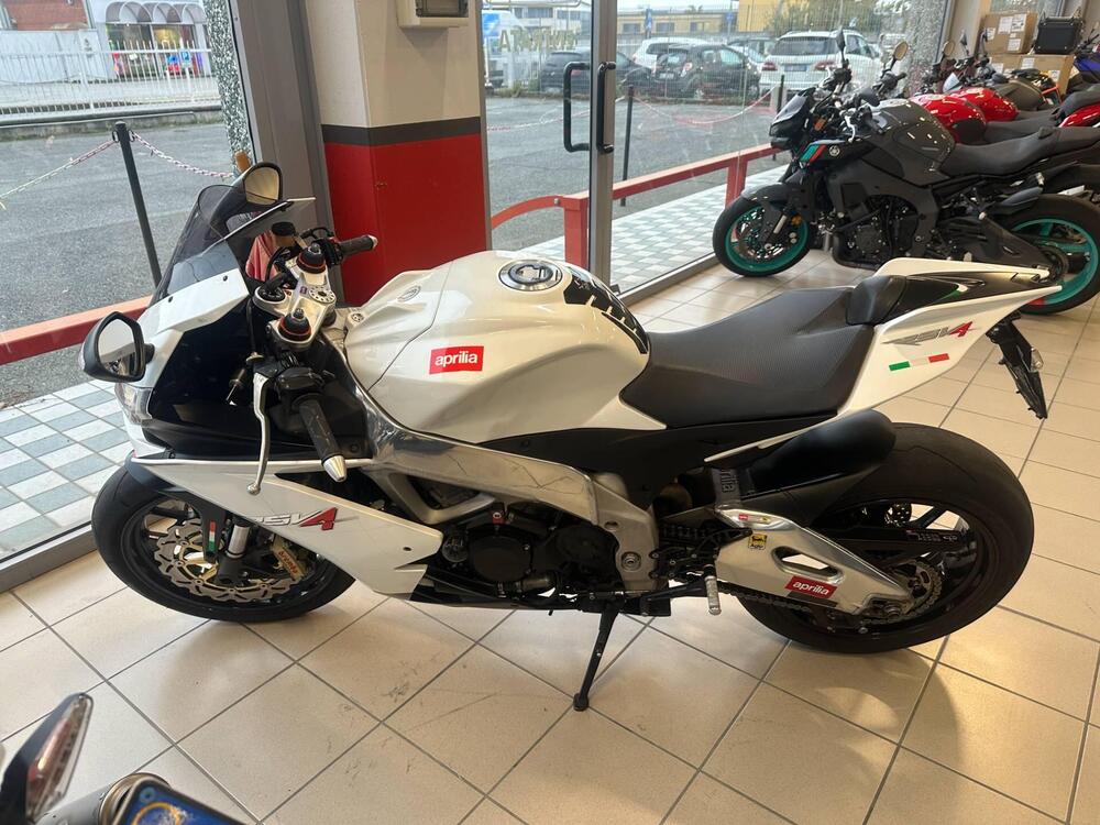Aprilia RSV4 R (2009 - 12) (3)