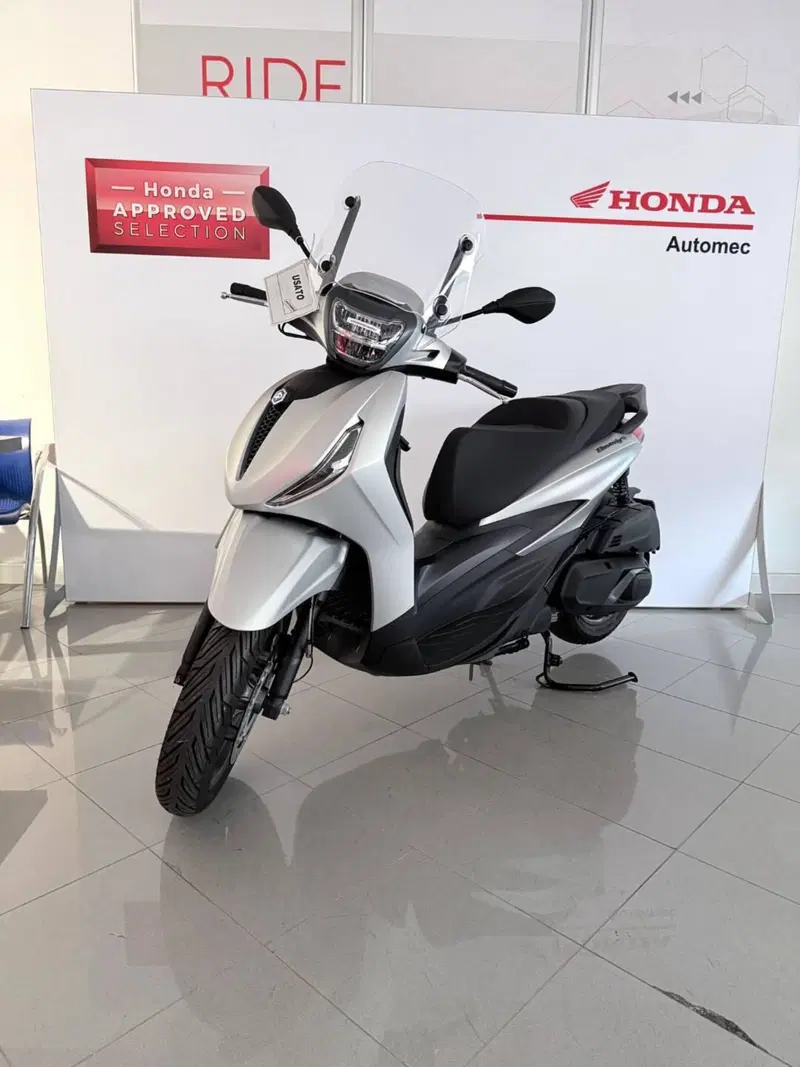 Piaggio Beverly 400 ABS-ASR (2021 - 24) (2)