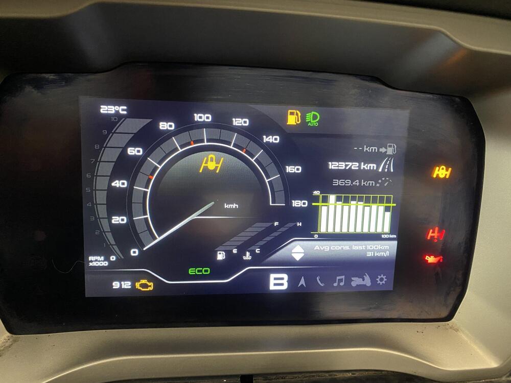 Piaggio MP3 530 Hpe Exclusive (2025) (4)