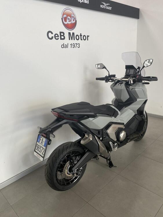 Honda X-ADV 750 DCT (2021 - 24) (2)