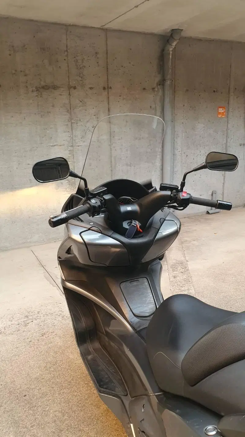 Honda Silver Wing 400 (2006 - 09) (6)
