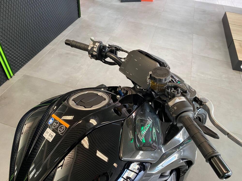 Kawasaki Z 1100 (2026) (3)