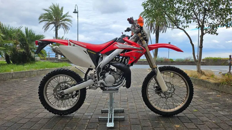 HM CRE 50 Six (1996 - 06) (2)