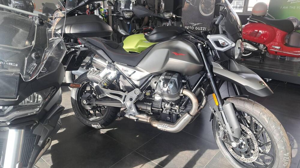 Moto Guzzi V85 Strada (2024 - 25)