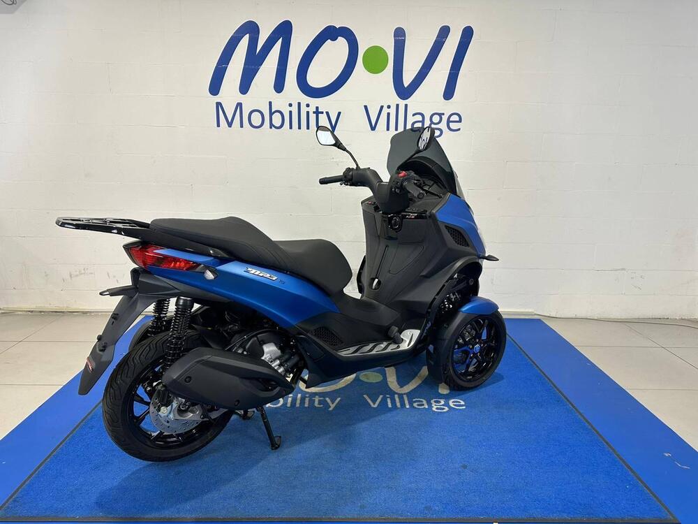 Piaggio MP3 310 Sport (2025) (2)