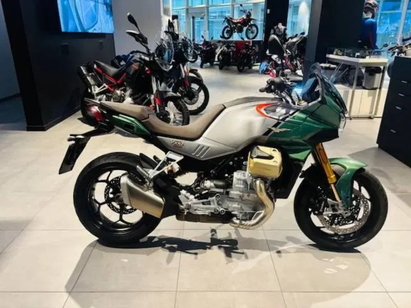 Moto Guzzi V100 Mandello S (2022 - 24)