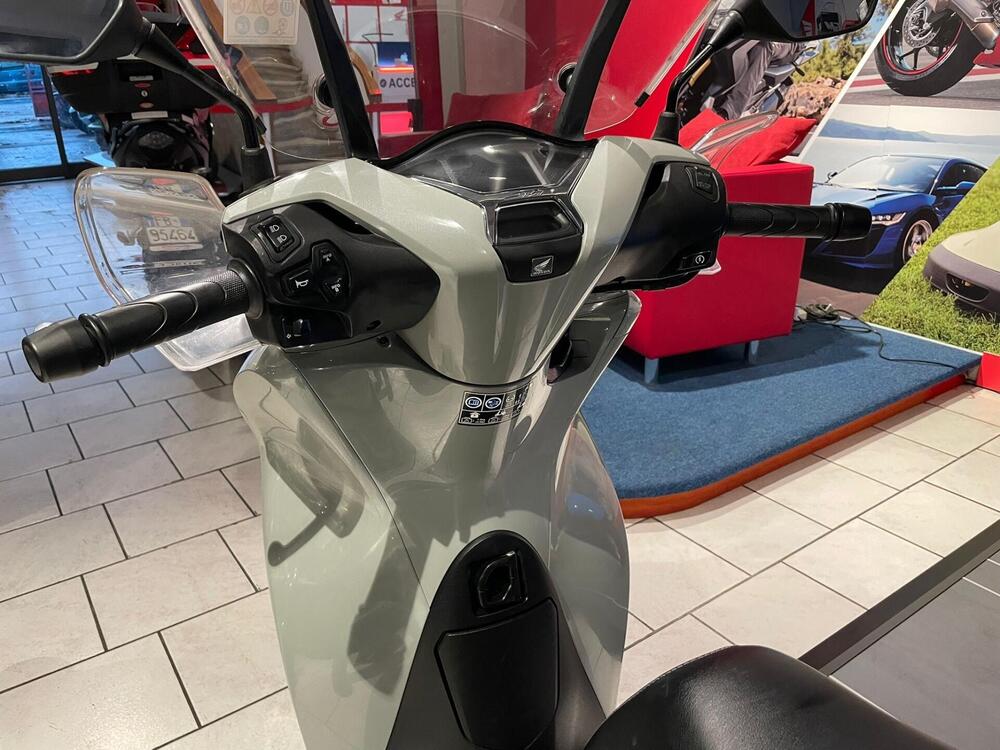 Honda SH 150i (2020 - 23) (3)