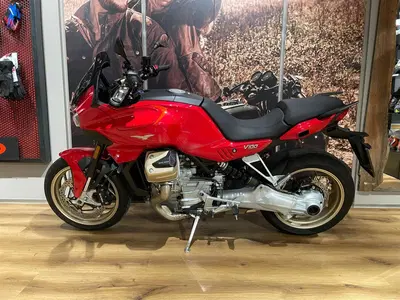Moto Guzzi V100 Mandello (2022 - 24) usata