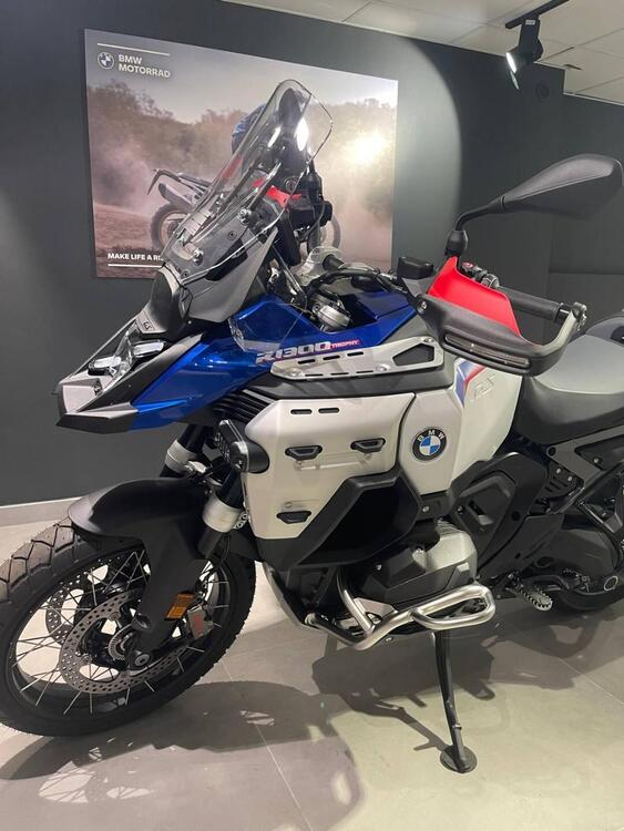 Bmw R 1300 GS Adventure Trophy (2025) (4)