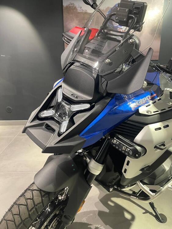 Bmw R 1300 GS Adventure Trophy (2025) (5)