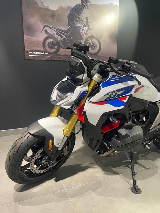 Bmw R 1300 R (2026) (2)