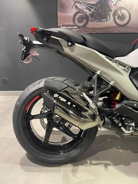 Bmw R 1300 R (2026) (5)