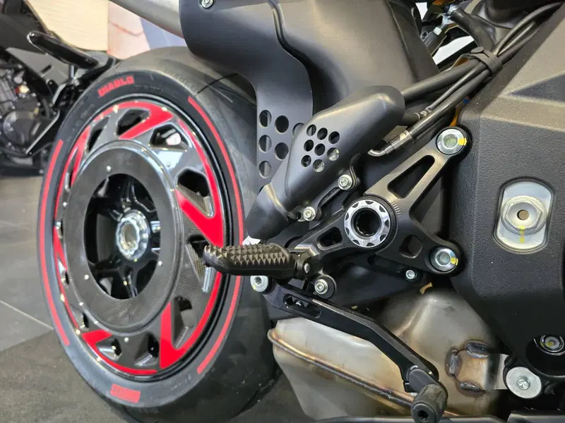 MV Agusta Rush 1000 (2023 - 26) (13)