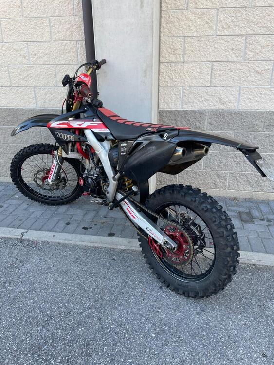 Honda CRF 250 R (2006) (2)