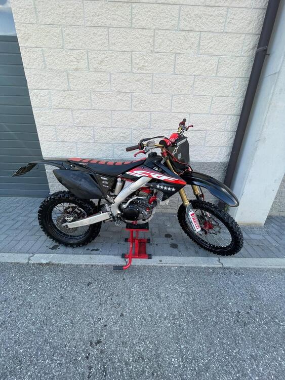 Honda CRF 250 R (2006) (3)