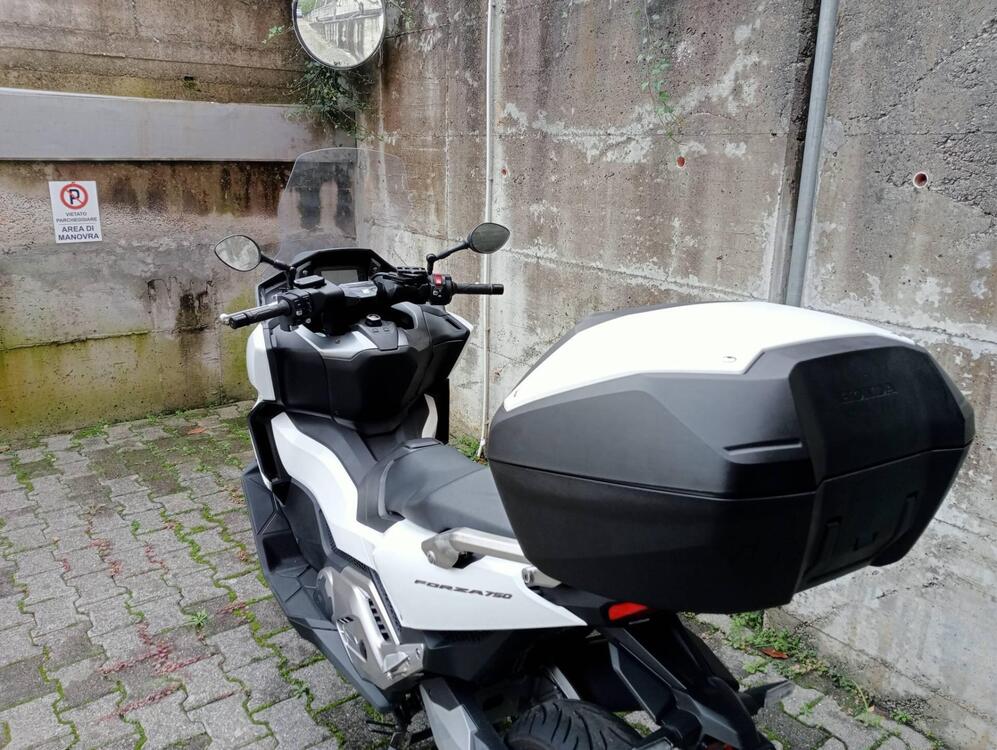 Honda Forza 750 DCT (2021 - 24) (4)