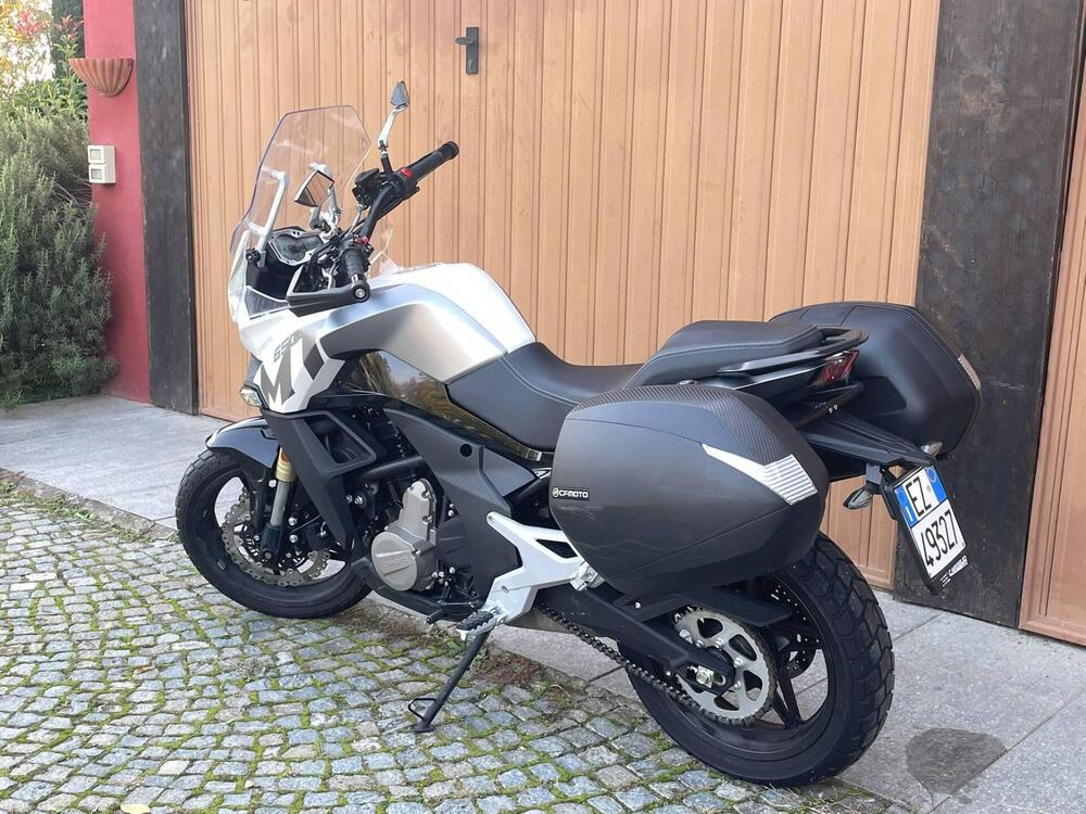 CFMOTO 650MT (2021 - 24) (4)