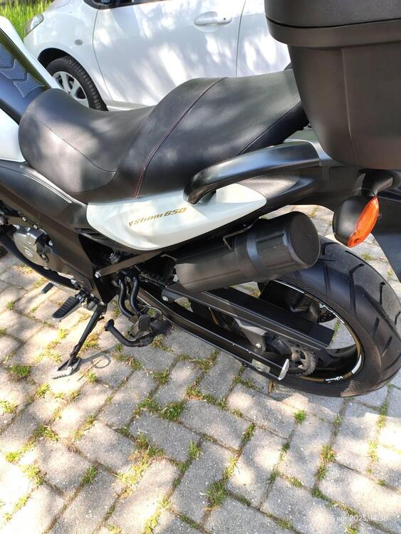 Suzuki V-Strom 650 ABS (2011 - 17) (2)