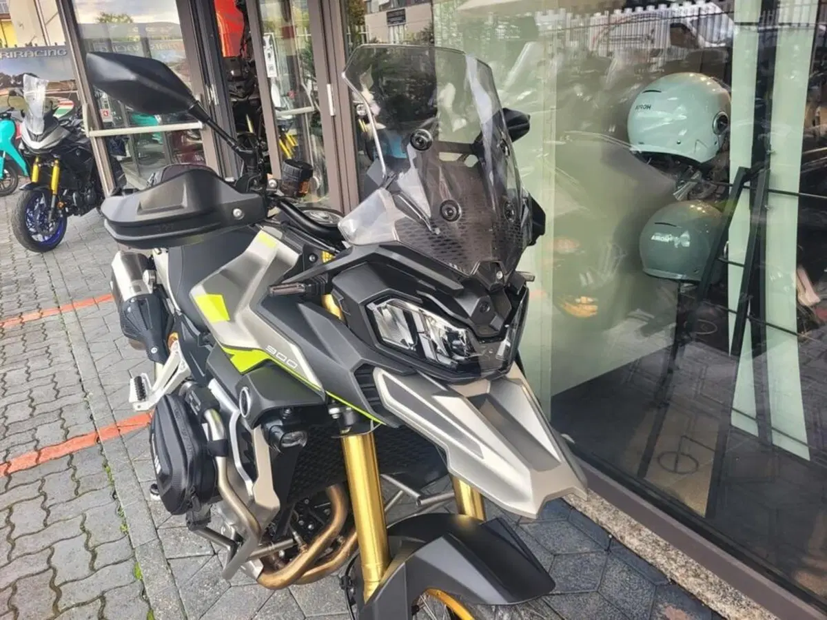 Voge Valico 900DSX (2024 - 26) (3)
