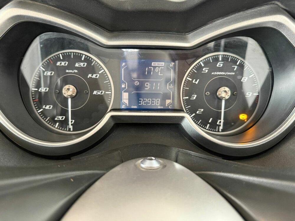 Yamaha X-Max 300 ABS (2017 - 20) (3)