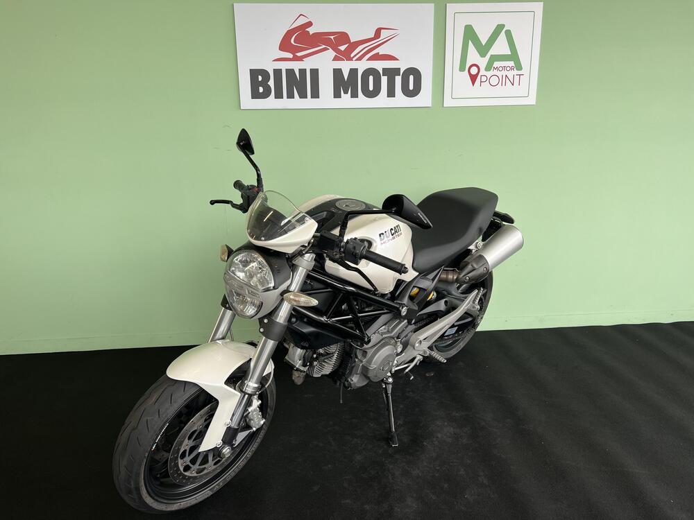 Ducati Monster 696 (2008 - 13) (4)