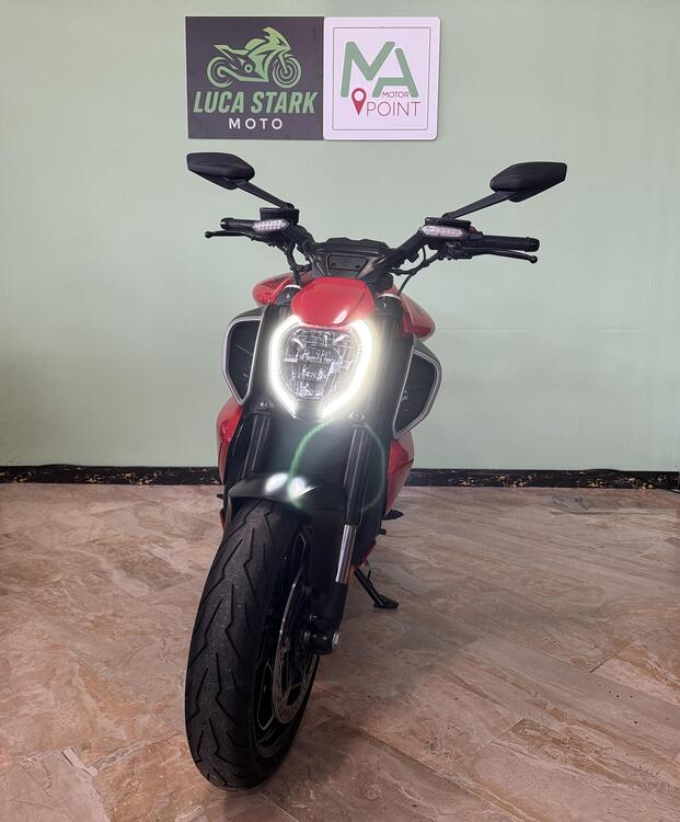 Ducati Diavel V4 (2023 - 25) (4)