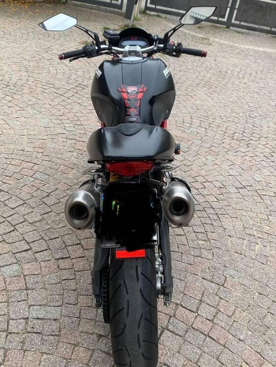 Ducati Monster 696 Plus (2007 - 14) (3)