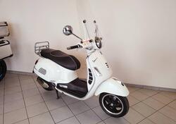 Vespa GTS 300 Super (2017 - 18) usata