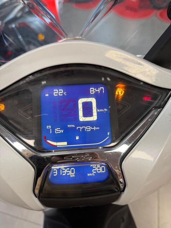 Honda SH 350 (2021 - 24) (4)