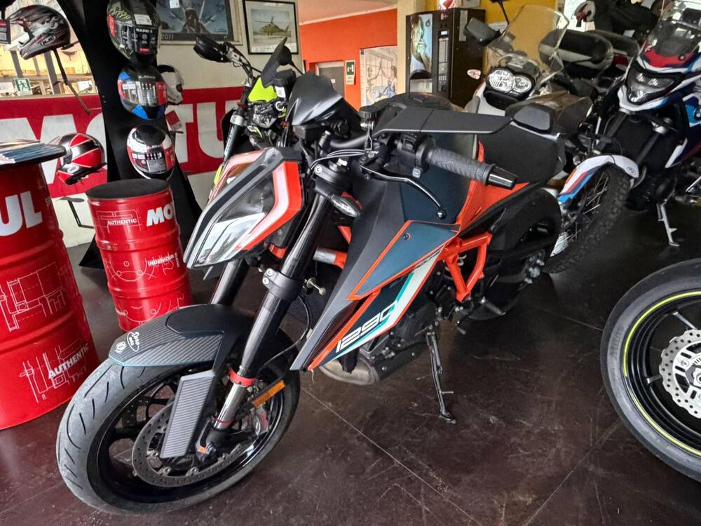 KTM 1290 Super Duke R (2022 - 23) (2)