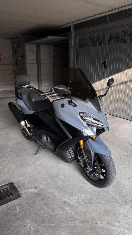 Yamaha T-Max 560 Tech Max (2022 - 24) (2)