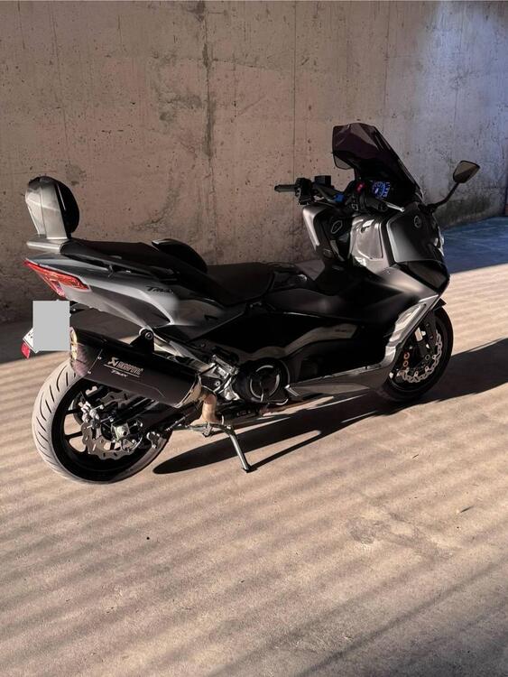 Yamaha T-Max 560 Tech Max (2022 - 24) (4)