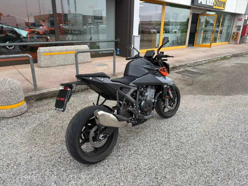 KTM 990 Duke (2024 - 26) (4)