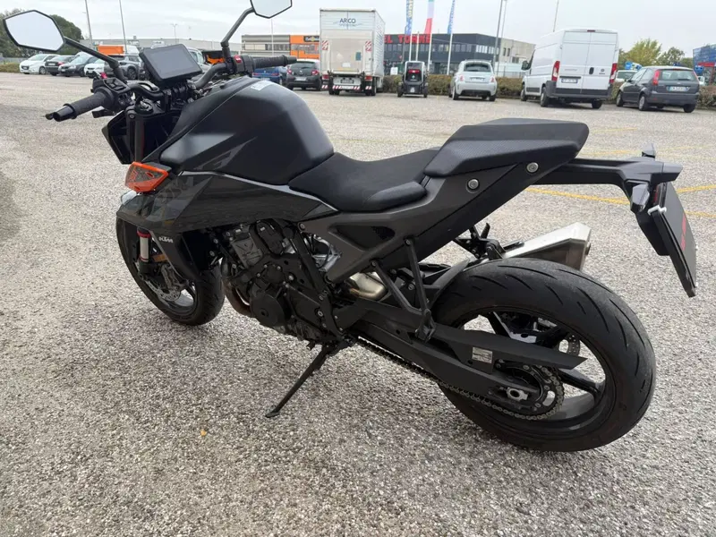 KTM 990 Duke (2024 - 26) (6)