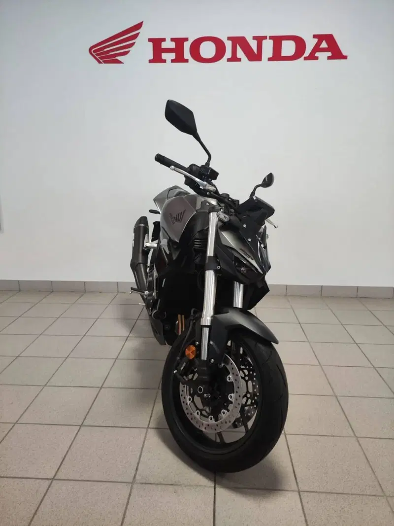 Honda CB 1000 Hornet (2025 - 26) (5)
